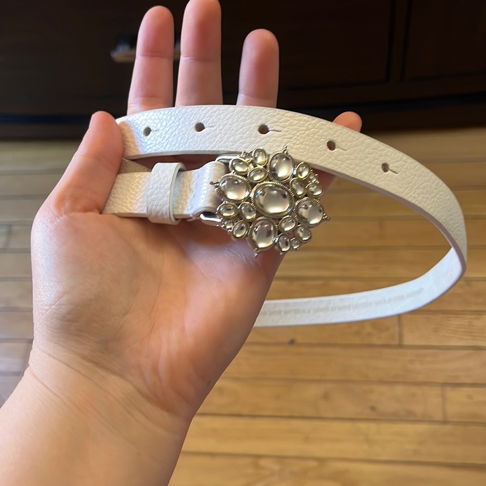 White House Black Market - white jeweled skinny belt size Small (S)